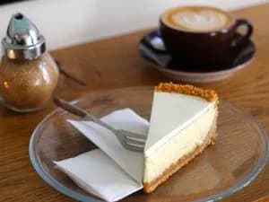 چیز کیک سن سباستین وانیلی
